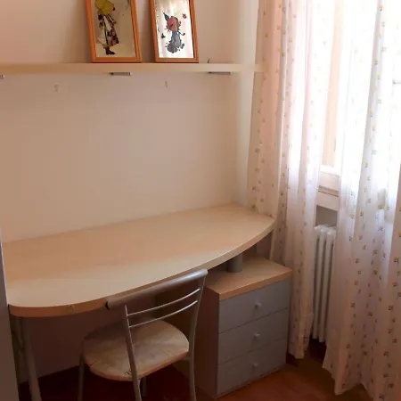 With Nicely Decorated Interior Near Garda Holiday home *